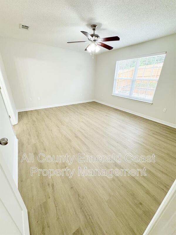 Building Photo - 293 Dahlquist Dr