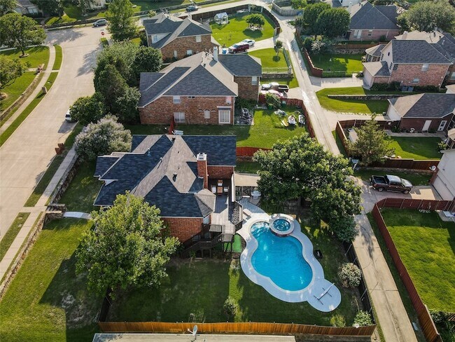 Building Photo - 5205 Panama Dr
