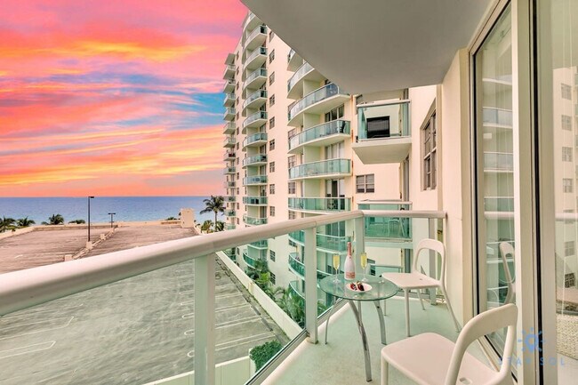 Building Photo - 3901 S Ocean Dr
