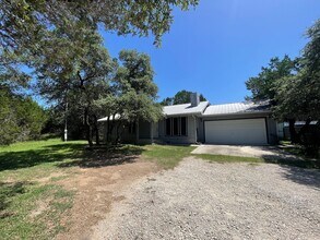 Building Photo - NEW ON MARKET