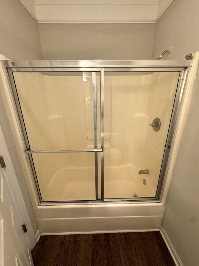 Building Photo - 4br Home near Campus/Downtown - FALL 2026 PRE-LEASE