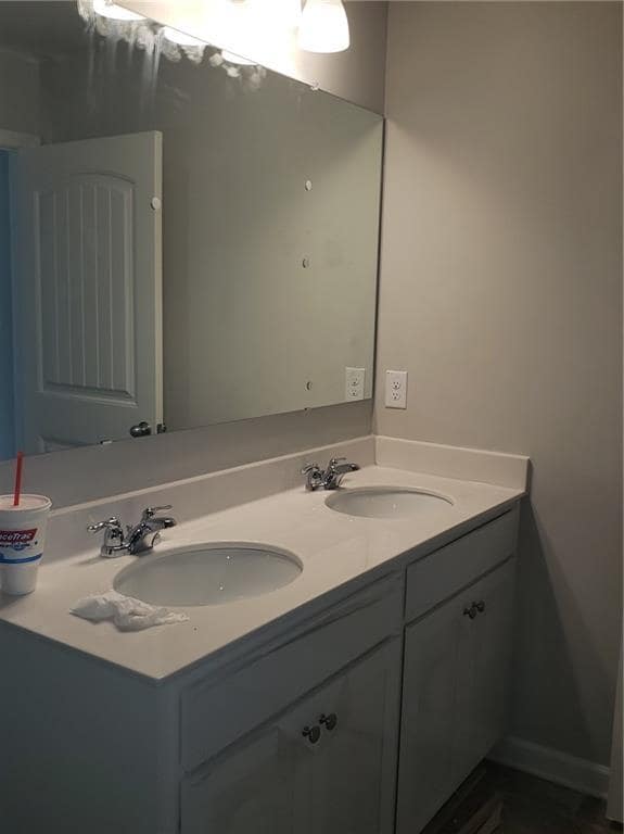 Building Photo - 121 Valimar Dr