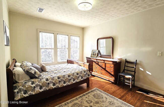 Building Photo - 1375 S 1st St