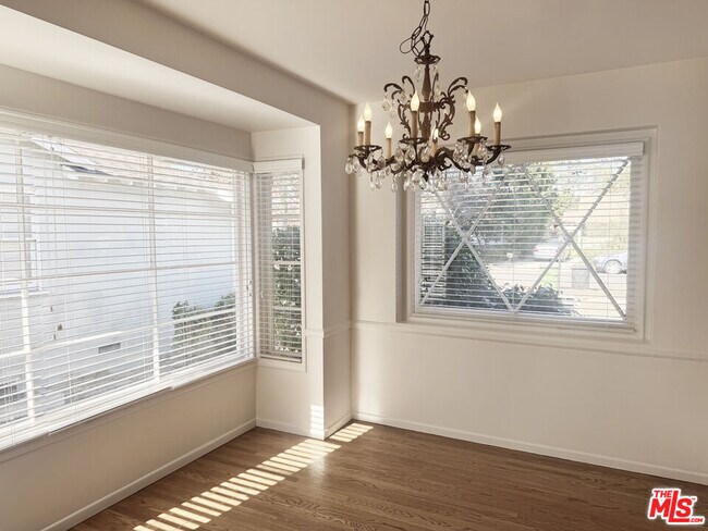 Building Photo - 13054 Hartsook St