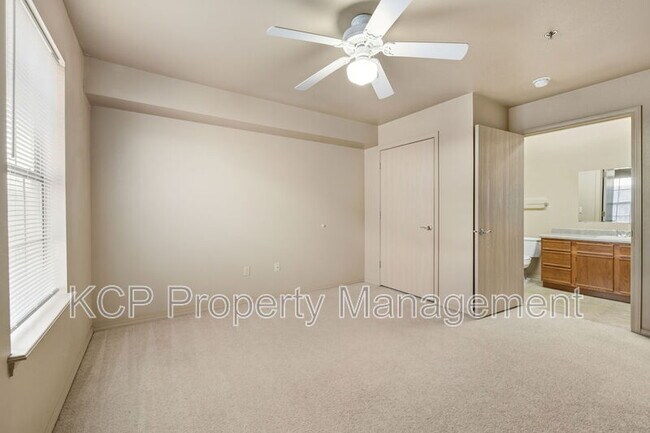 Building Photo - 6400 Massard Rd