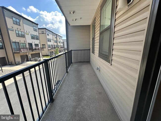 Building Photo - 43353 Radford Divide Ter