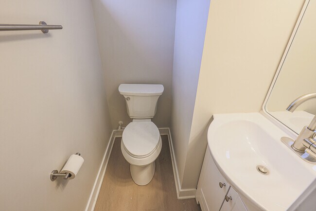 Building Photo - 3 Bedroom Complete Rehab