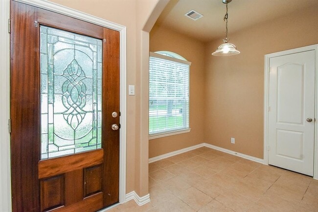 Building Photo - 26923 Glacier Creek Dr