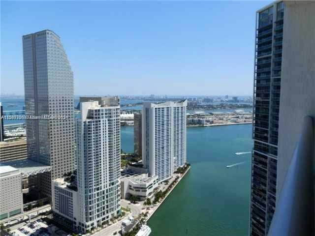 Primary Photo - 485 Brickell Ave