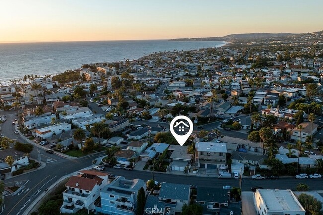 Building Photo - 256 Avenida Madrid