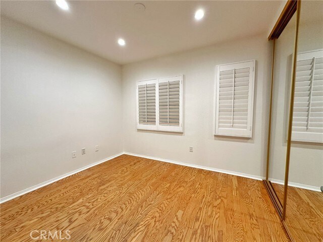Building Photo - 5857 Balcom Ave