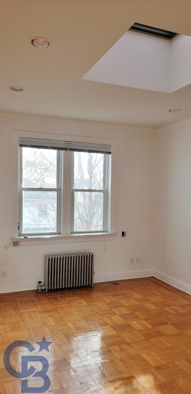 Building Photo - 92 Bay Ridge Ave
