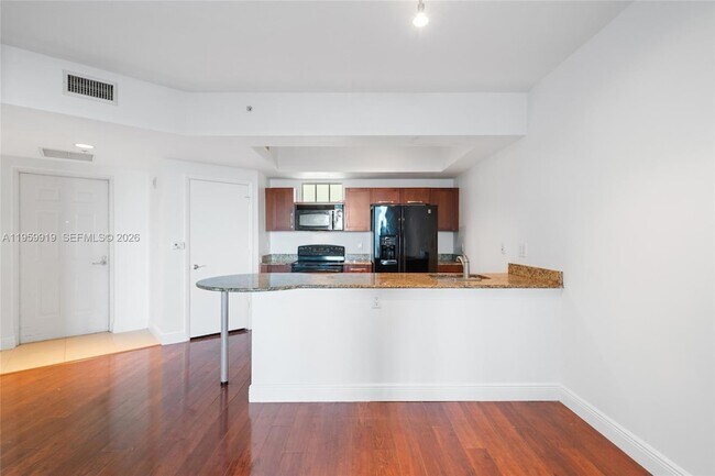 Building Photo - 7280 SW 90th St