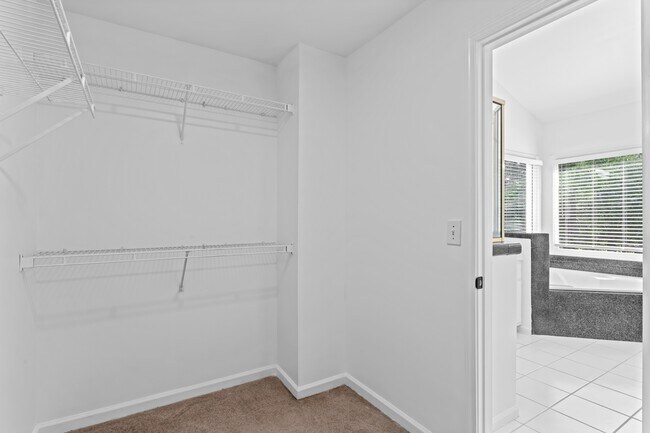 Building Photo - 4267 Azalea Walk