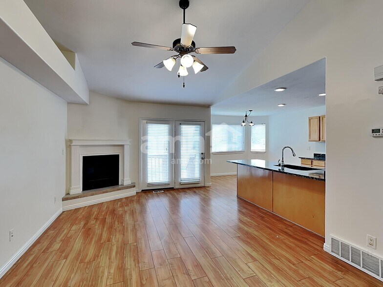 Building Photo - 6955 Jordan Cl Cir