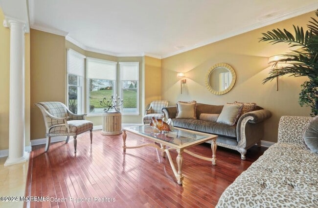 Building Photo - 29 Northwoods Rd