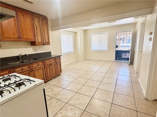 Building Photo - 1360 Poplar St