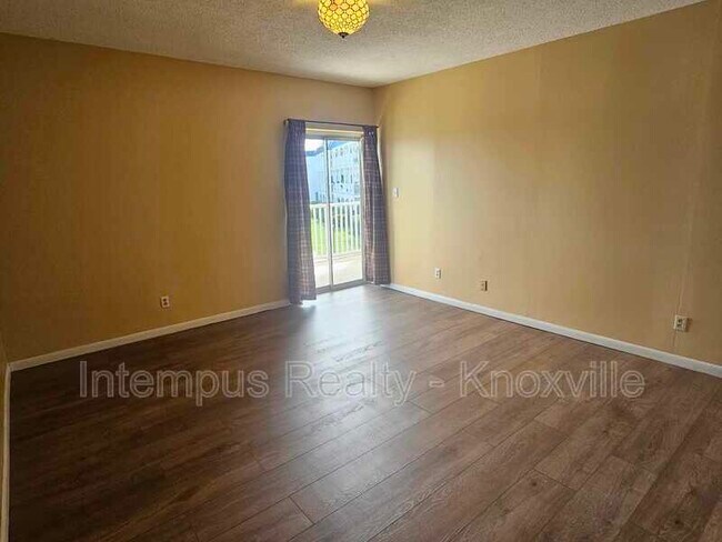 Building Photo - 5709 Lyons View Pike