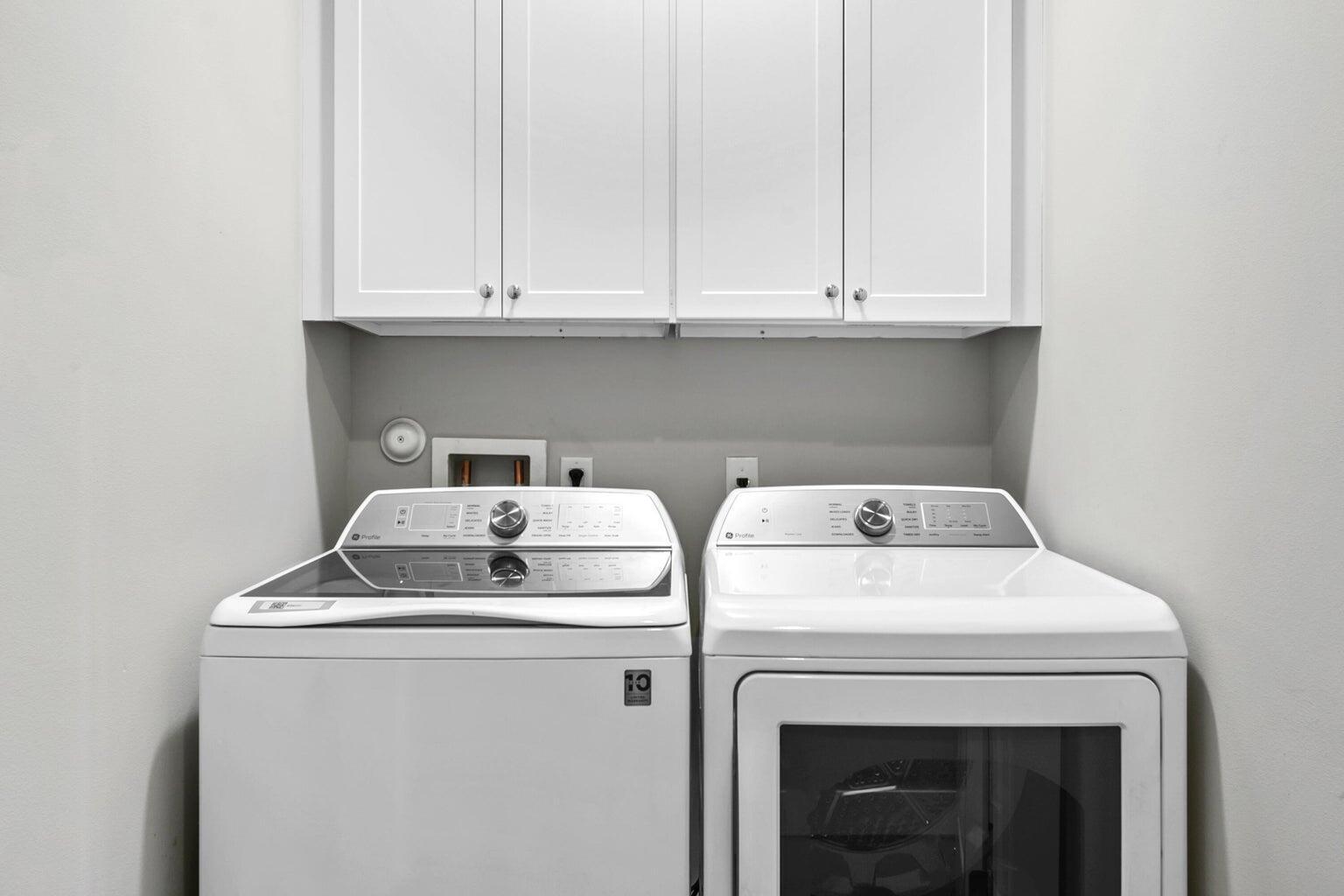 Building Photo - 4083 Faraday Way