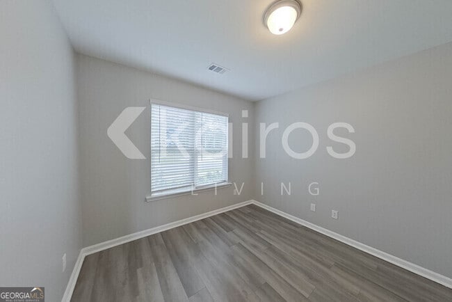 Building Photo - 105 Colonial Wy