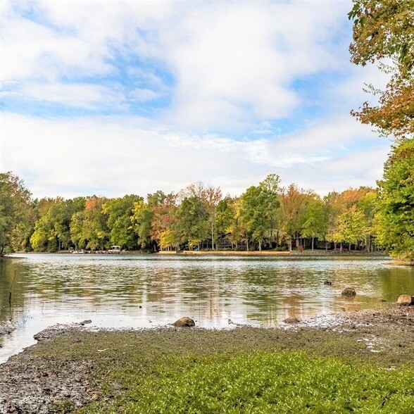 Lake Norman - Lakeside