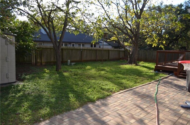 Building Photo - 13254 Kerrville Folkway