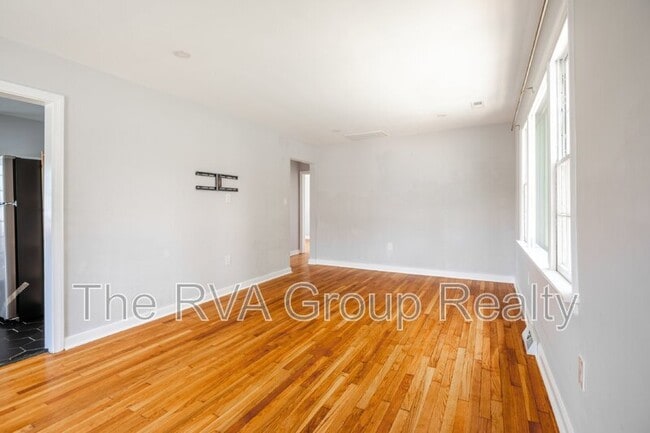Building Photo - 1023 Fourqurean Ln