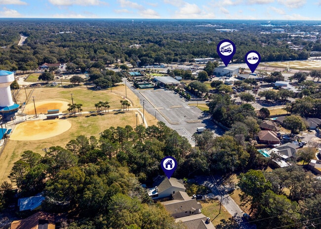 Building Photo - 206 Esmond Ct