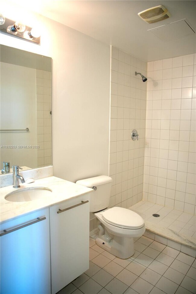 Building Photo - 888 Biscayne Blvd