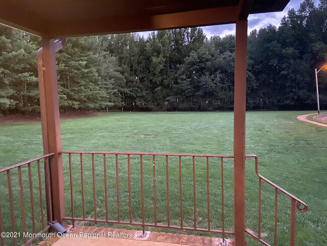 Building Photo - 438 Oak Knoll Dr