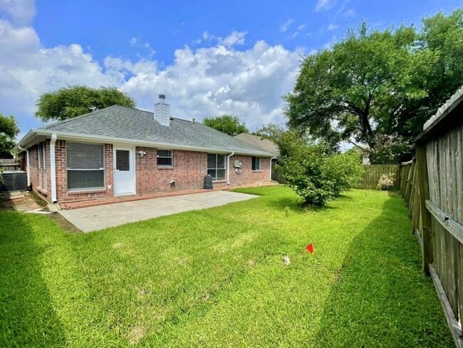 Building Photo - 15514 Heritage Country Ct