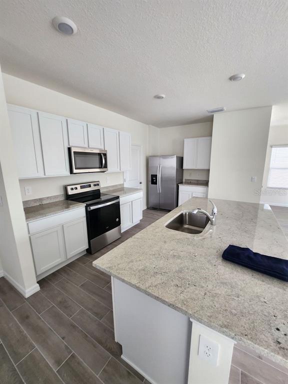 Building Photo - 5149 SW 48th Ln