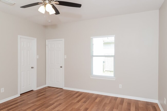 Building Photo - 17811 Memorial Trail Dr
