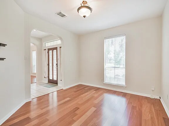 Building Photo - 2502 Bridge Hampton Way