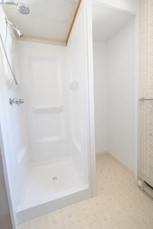 Building Photo - 342 Liberty Rd