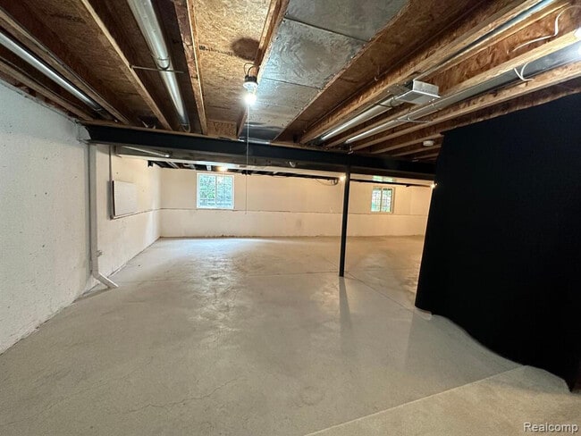 Building Photo - 16491 Mulberry Way