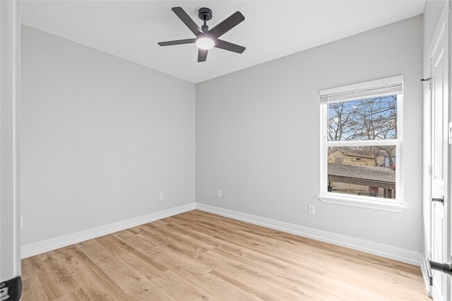 Building Photo - 3821 Easy St