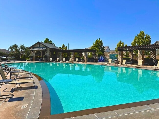 Building Photo - $2,195 Madera, Riverstone Community, HWY 4...