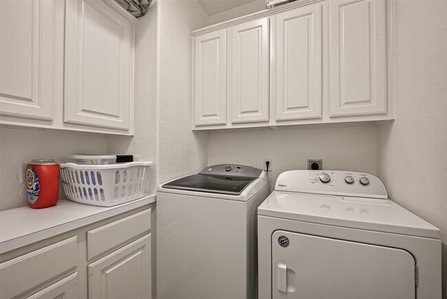 Building Photo - 15 Islewood Blvd