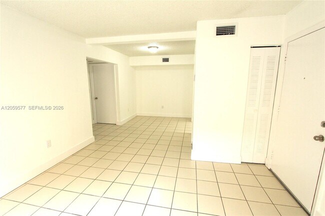 Building Photo - 650 NW 114th Ave