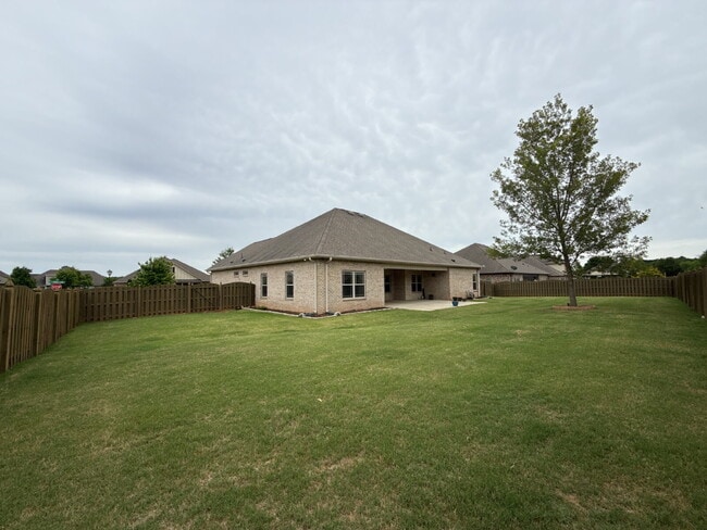 Building Photo - 20 Crimson Cloud SW