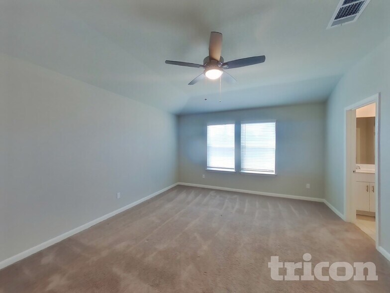 Building Photo - 5503 Shasta Pl