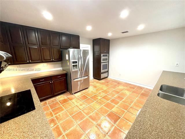 Building Photo - 6206 Paradise Point Dr