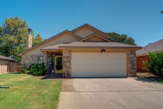 Building Photo - Frenship 2 Story Home