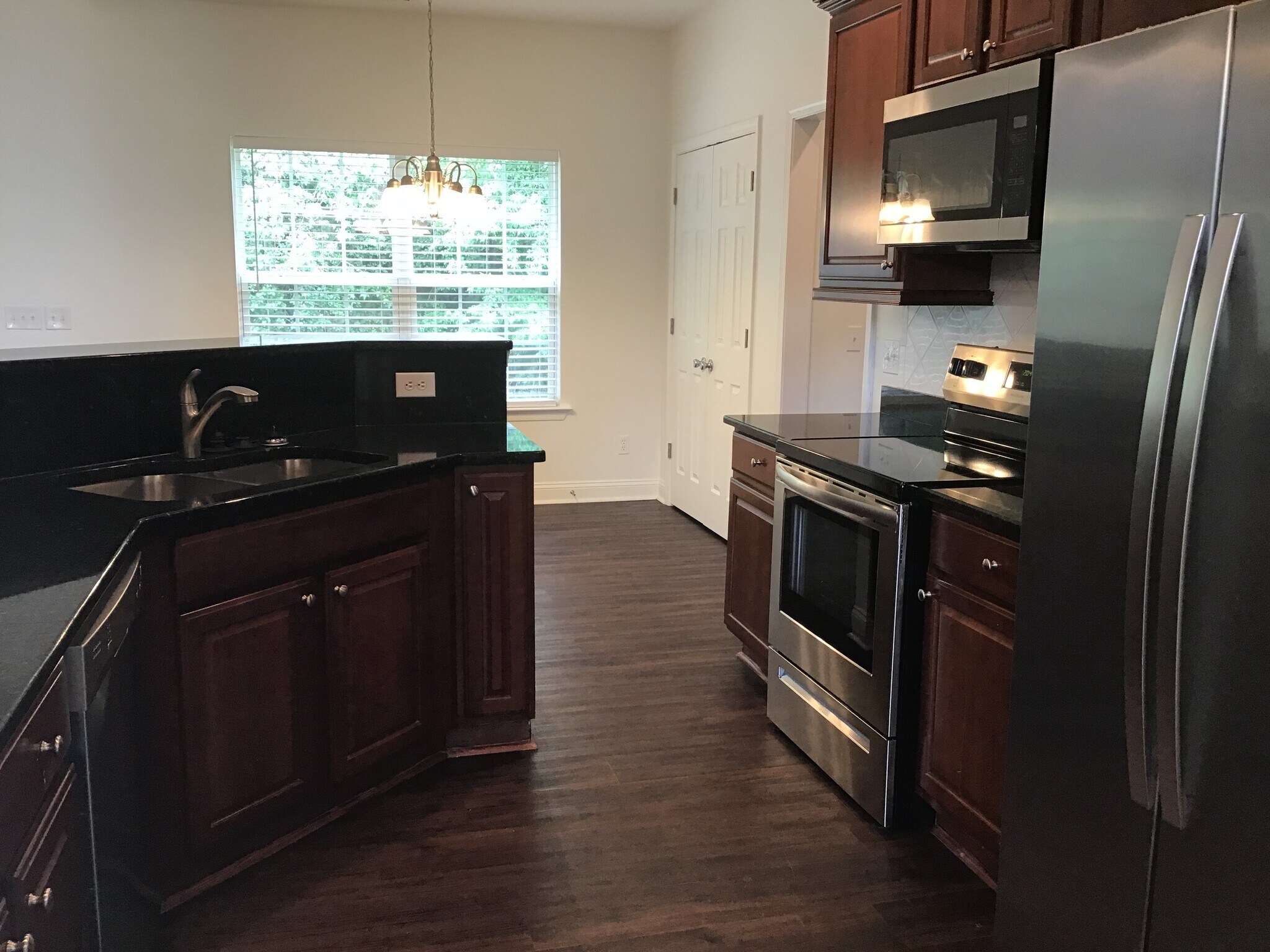 Building Photo - 307 Brighton Woods Dr