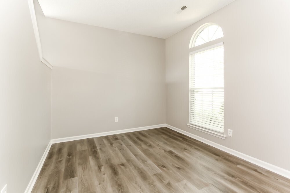 Building Photo - 6116 Red Clover Ln