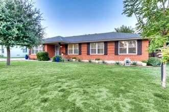 Building Photo - 314 Easton Rd