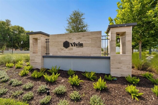 Building Photo - 2021 Amelia Bay Pl
