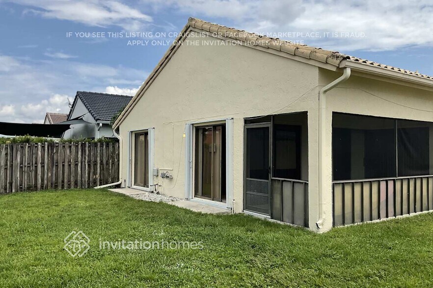 Building Photo - 15131 S Waterford Dr
