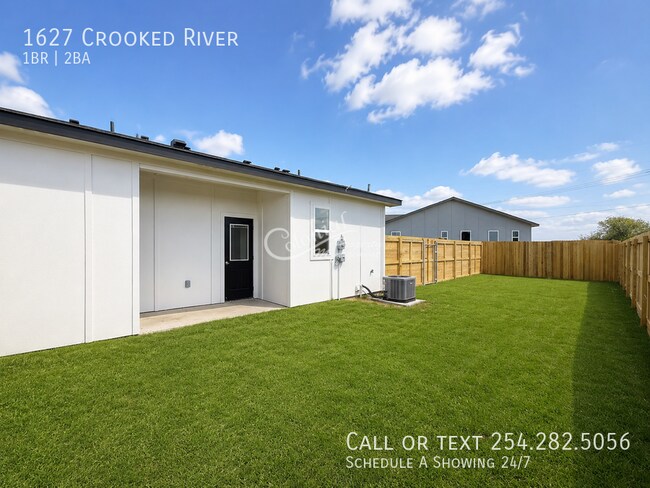 Building Photo - 1627 Crooked River